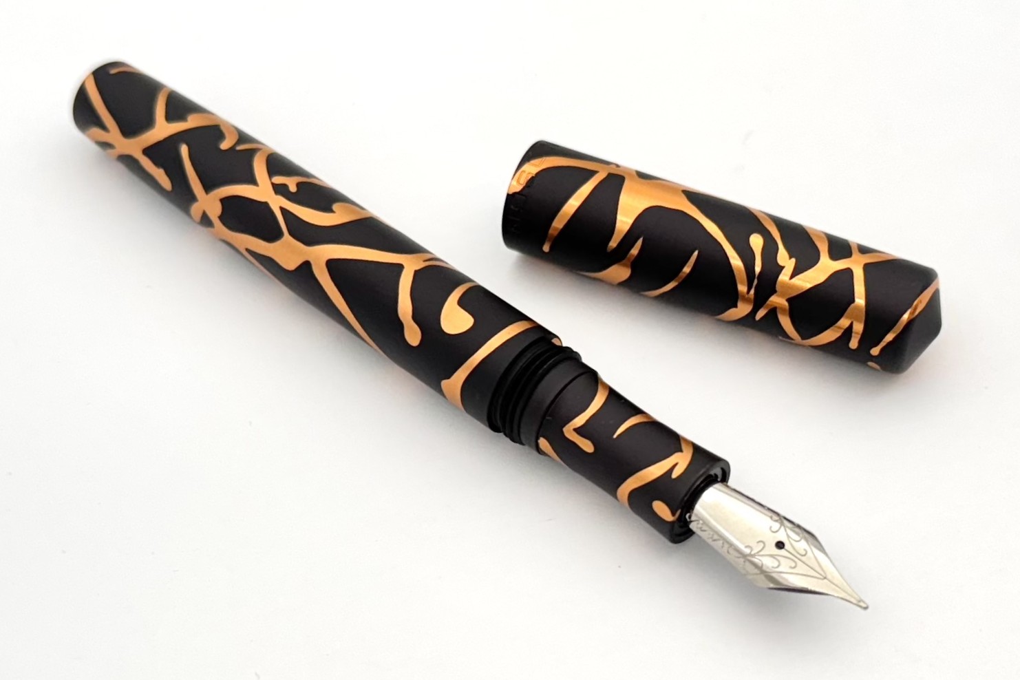 SchonDSGNAnodizedAluminumFullSized3DPinkMatteandGlossFP_A